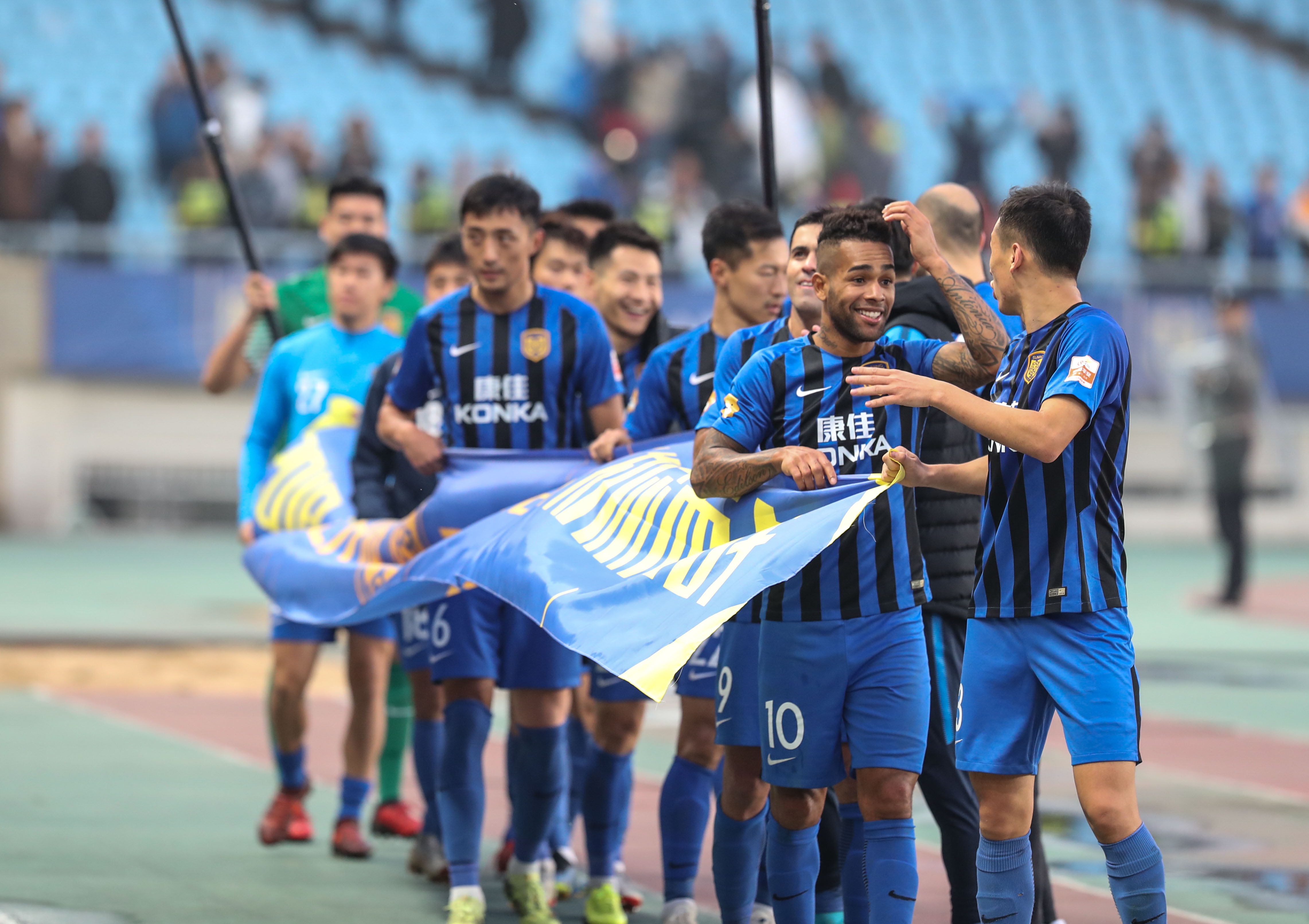 爱游戏娱乐-江苏苏宁憾负，遭遇联赛两连败的简单介绍