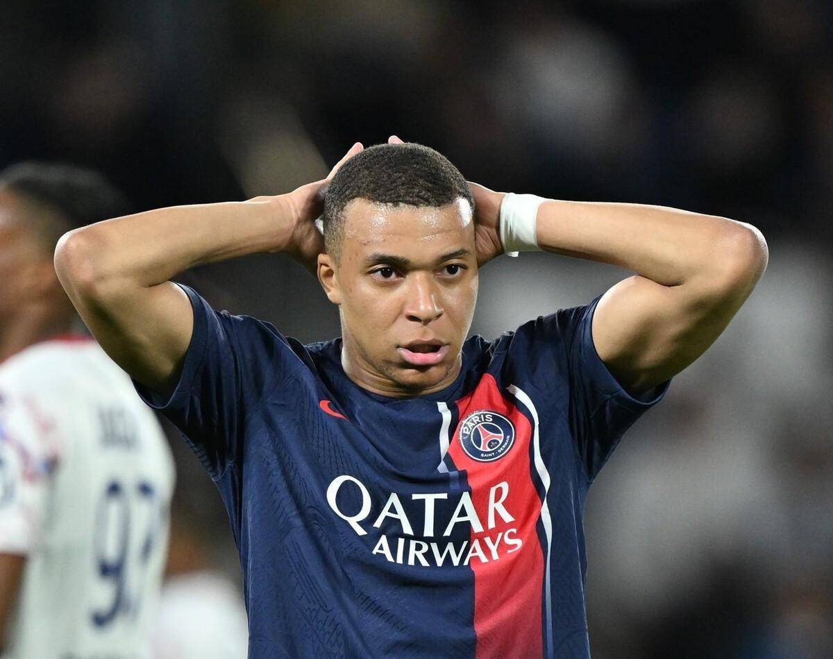 里昂客场表现抢眼,积分领先优势扩大的简单介绍 里昂客场表现抢眼,积分领先优势扩大的简单介绍