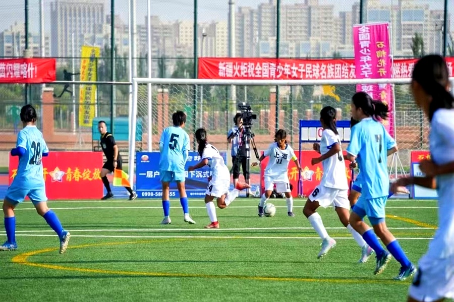 关于中国女足在友谊赛中取得胜利,备战大赛的信息 关于中国女足在友谊赛中取得胜利,备战大赛的信息