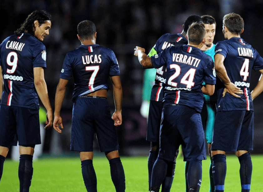 里昂后防线整体表现稳固,为球队取得连胜立下汗马功劳的简单介绍 里昂后防线整体表现稳固,为球队取得连胜立下汗马功劳的简单介绍