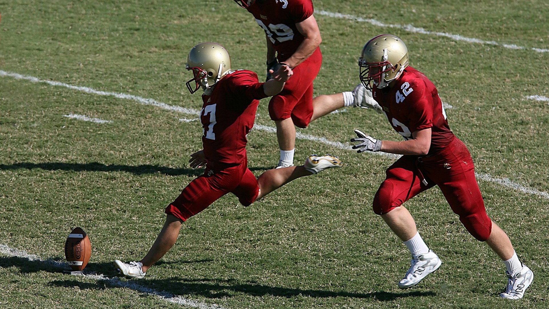 当哈登在进攻端无人可挡，深圳队为何能险胜尼克斯？一场跨越篮球次元的战术启示