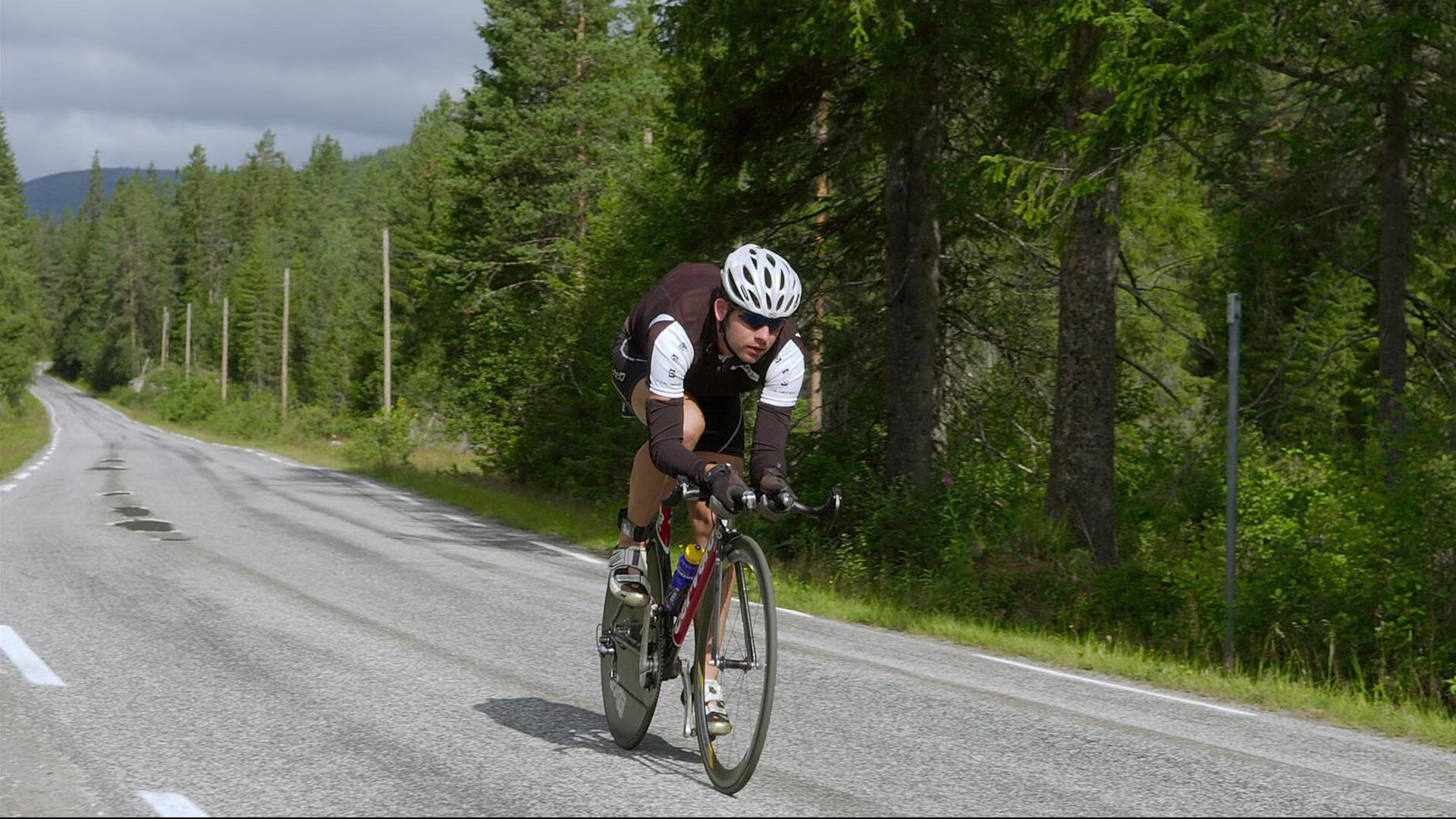 摩纳哥对阵莱比锡红牛,迪亚斯关键进球定乾坤,欧冠之夜见证个人英雄主义